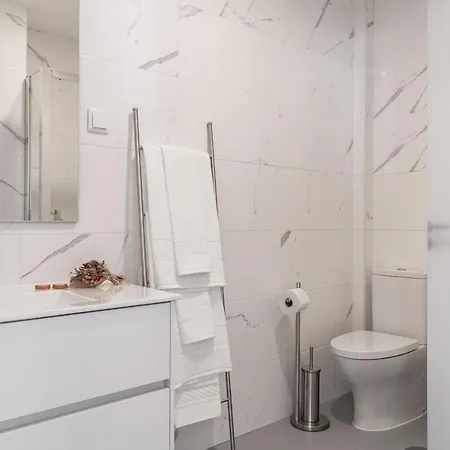 Succeed Campo Pequeno Apartment